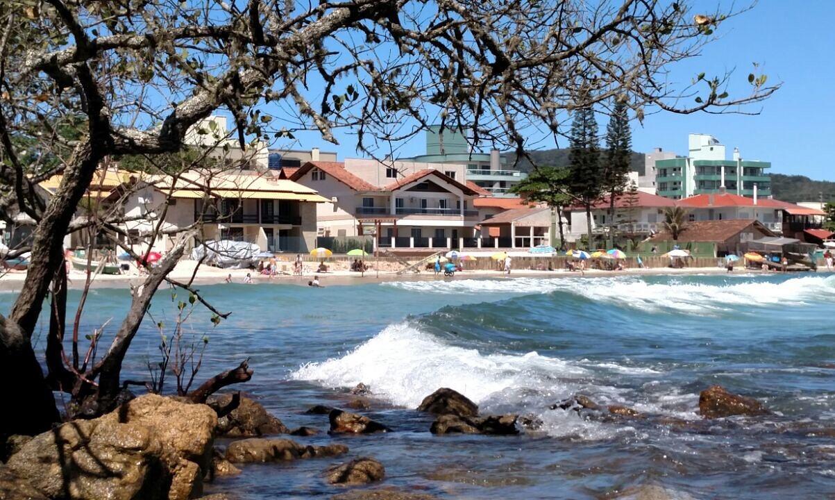 Pousada Vila Del Mare Бомбиньяс Экстерьер фото